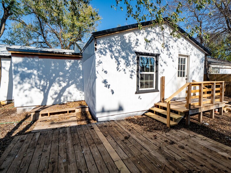 More Photos Of 420 W Johnson St, Norman Multifamily For Sale