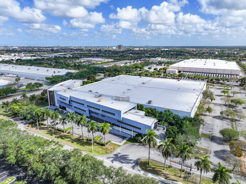 More Photos Of 10000 NW 15th Ter, Miami Industrial For Lease
