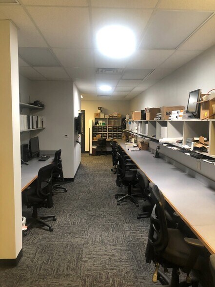 More Photos Of 951 Vallejo St, Denver Warehouse For Sale