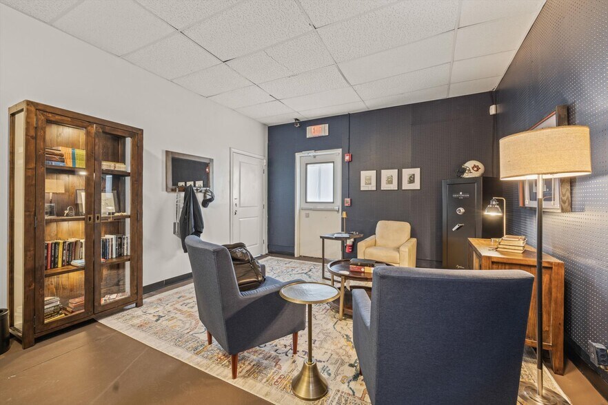 More Photos Of 236 2nd Ave S, Franklin Storefront Retail Office For Sale