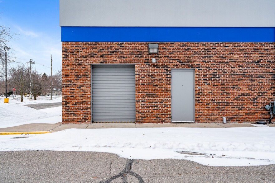 More Photos Of 195 M 66 N, Charlevoix Drugstore For Sale