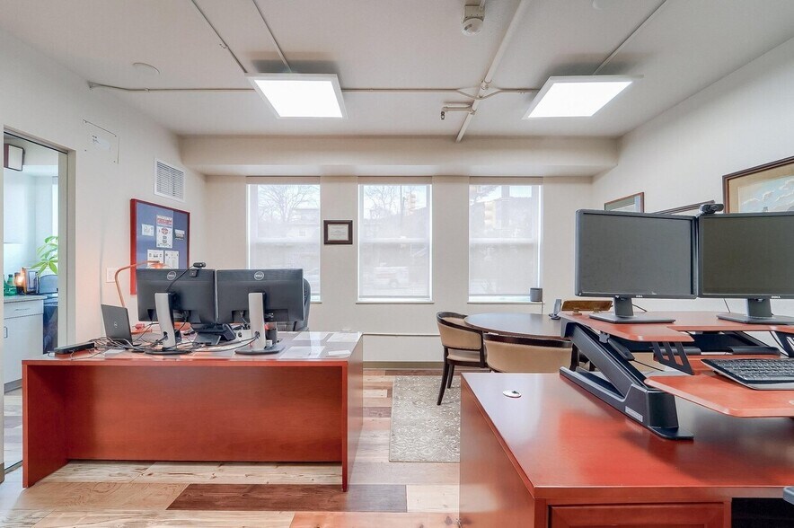 More Photos Of 2930 Broadway St, Boulder Office For Sale