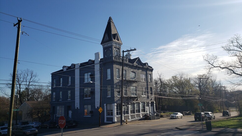 More Photos Of 2904 Alms Pl, Cincinnati Apartments For Sale