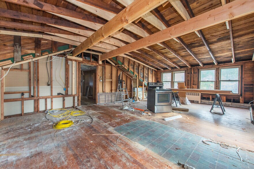 19 US Highway 206 S, Sandyston, NJ 07826 Restaurant For Sale