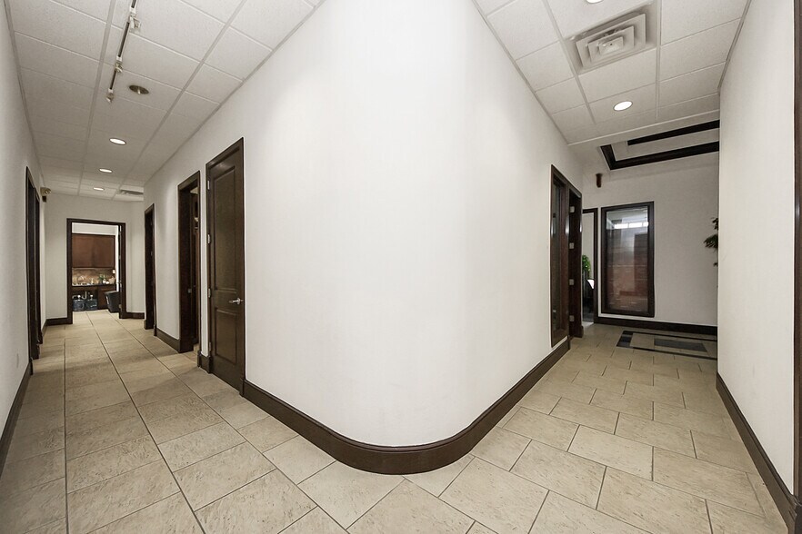 More Photos Of 4610 Riverstone Blvd, Missouri City Medical For Sale