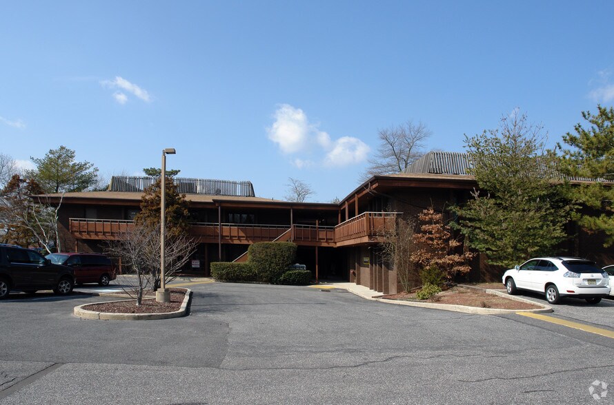 Primary Photo Of 1750 Zion Rd, Northfield Medical For Sale