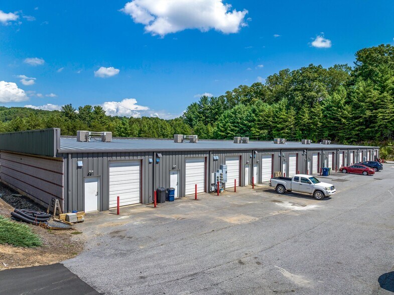 More Photos Of 100 Elk Park Dr, Asheville Light Distribution For Lease