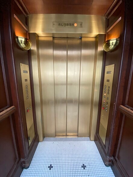 More Photos Of 1543-1545 Champa St, Denver Loft Creative Space For Lease