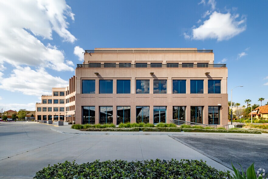 More Photos Of 6301 Day St, Riverside Office For Lease