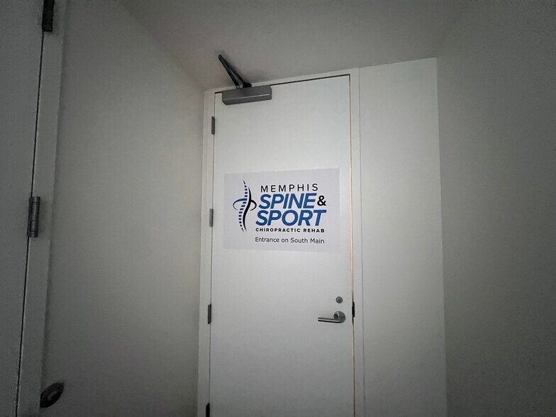 More Photos Of 372 S Main St, Memphis Storefront Retail Office For Sale