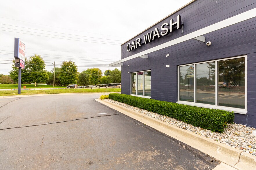 More Photos Of 31785 Van Dyke Ave, Warren Carwash For Sale