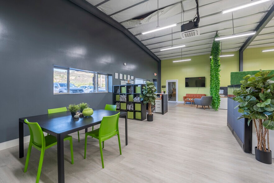 More Photos Of 2075 N Twin Oaks Valley Rd, San Marcos Garden Center For Lease