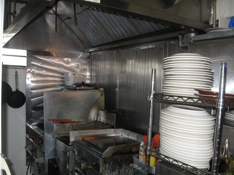 More Photos Of 1600 Hamilton Ave, Hamilton Storefront Retail Residential For Sale