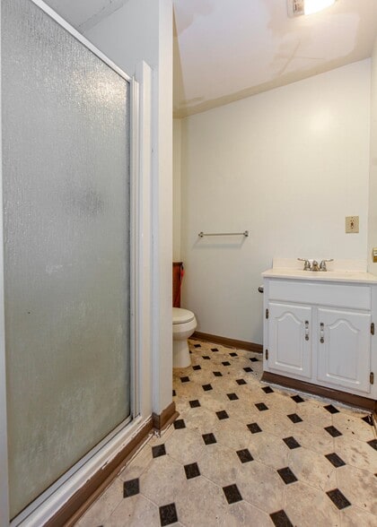 More Photos Of 1276 Surry Rd, Surry Freestanding For Sale