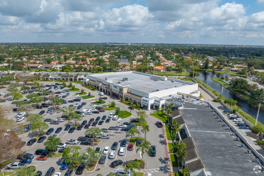 More Photos Of 10001-10099 Cleary Blvd, Plantation General Retail For Lease