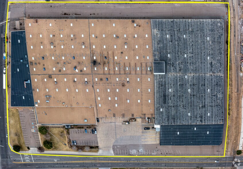 More Photos Of 4221 Monaco St, Denver Warehouse For Lease