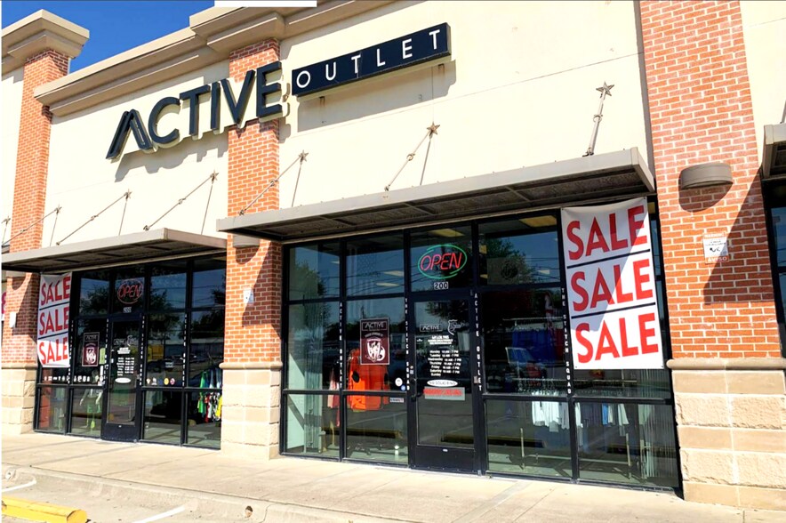 Primary Photo Of 380 E Business 121, Lewisville Freestanding For Lease