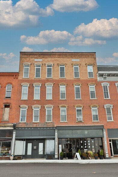 More Photos Of 102-104 W Columbus St, Kenton Office Residential For Sale