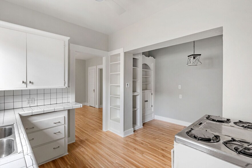 More Photos Of 724 Hermosa Ave, Hermosa Beach Apartments For Sale