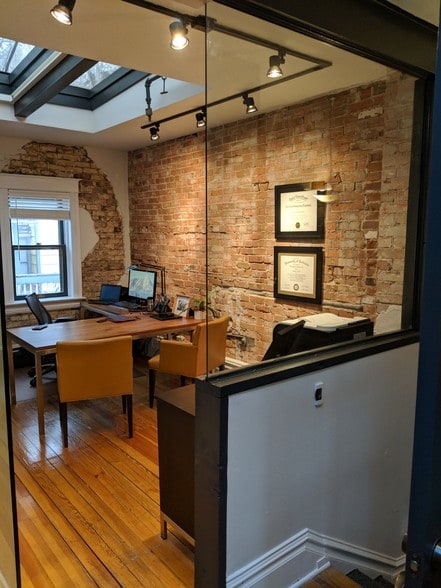 More Photos Of 2033 11th St, Boulder Office For Sale