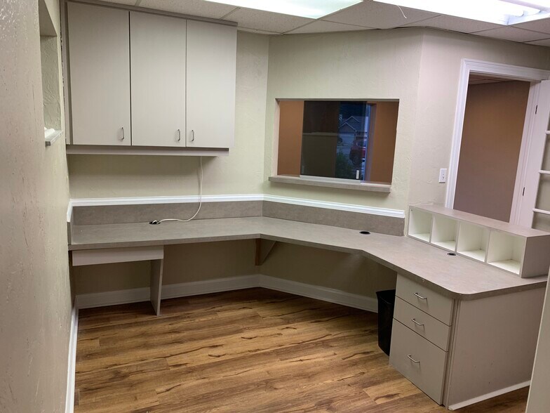 More Photos Of 11520 Oakhurst Rd, Largo Medical For Lease