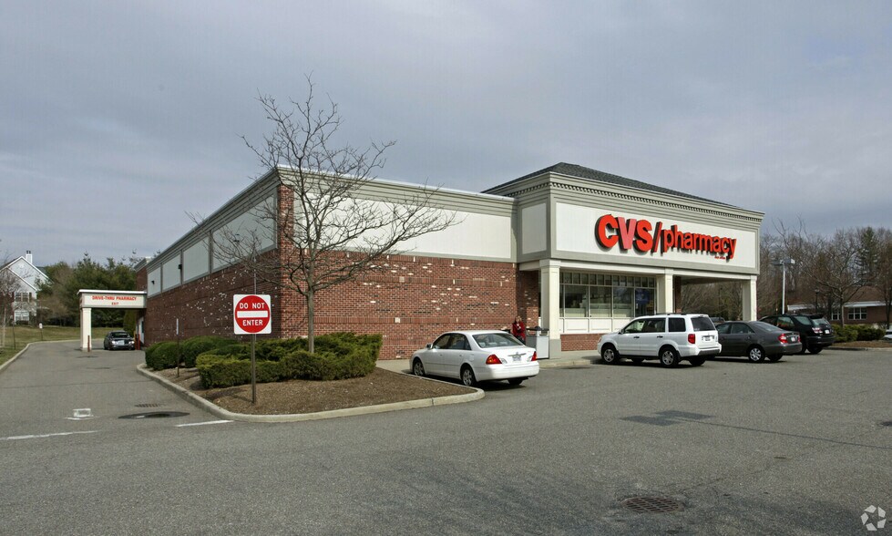 More Photos Of 111 Terry Rd, Smithtown Drugstore For Sale