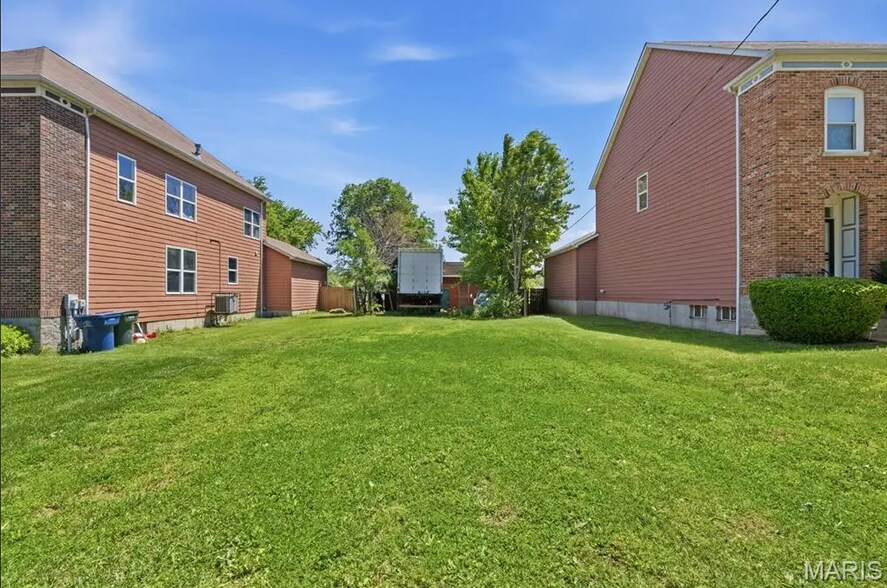 More Photos Of 2605 N 20th St, Saint Louis Industrial For Sale