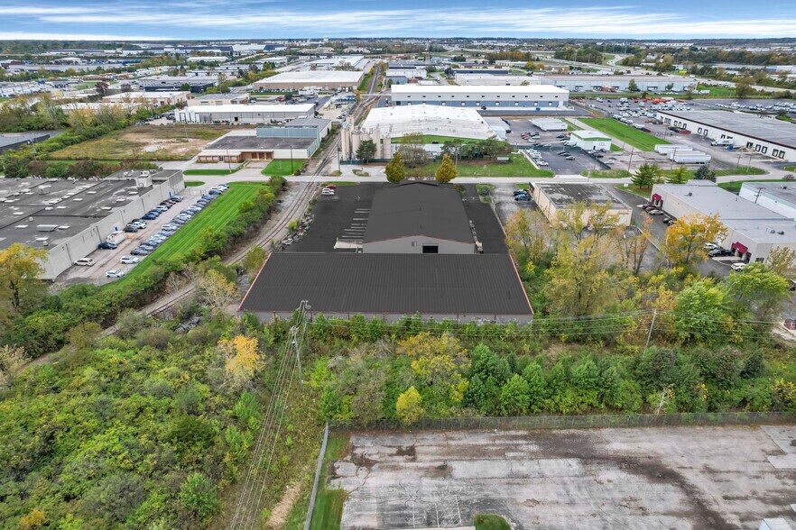 More Photos Of 850 Kaderly Dr, Columbus Warehouse For Lease