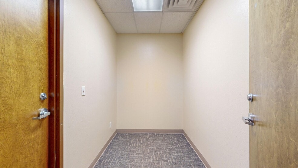 More Photos Of 231 W 67th Ct, Loveland Office For Lease