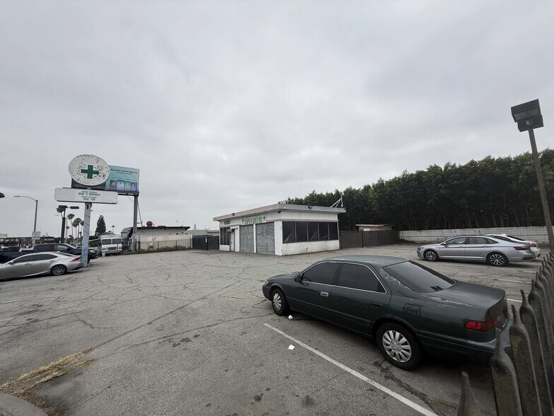 More Photos Of 11771 Washington Blvd, Whittier Freestanding For Sale