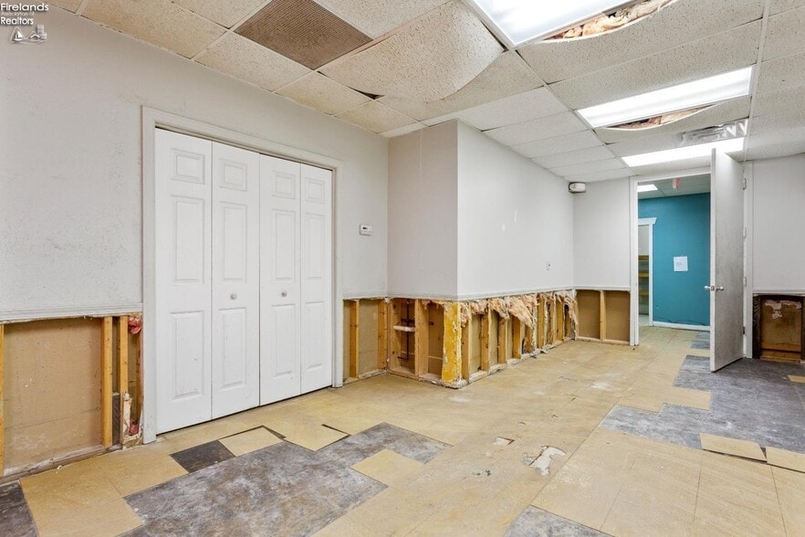 More Photos Of 46400 Telegraph Rd, Amherst Freestanding For Sale