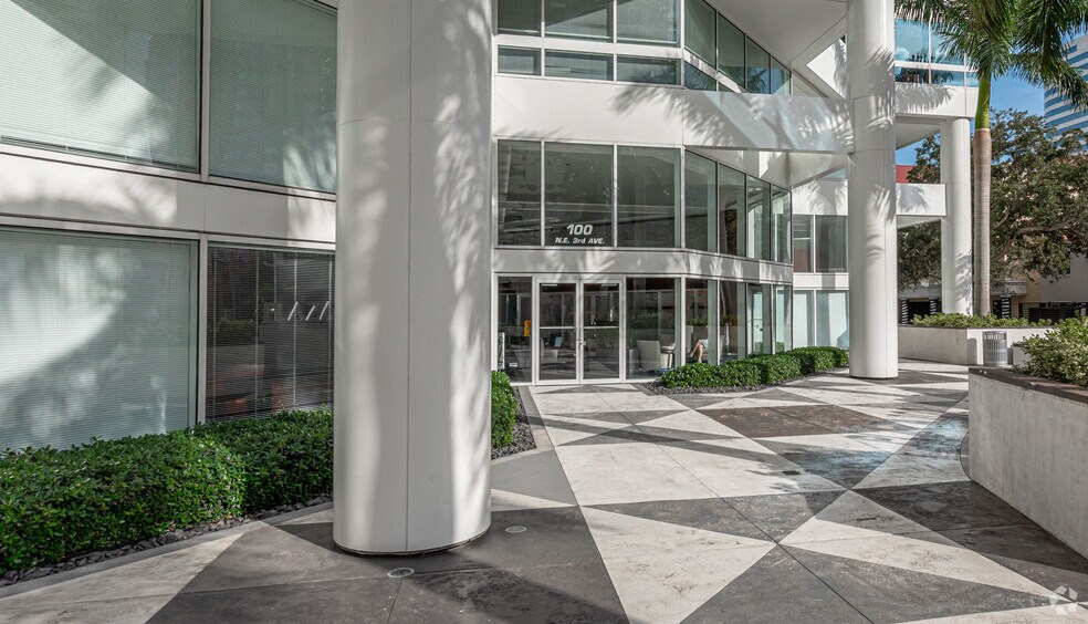More Photos Of 100 NE 3rd Ave, Fort Lauderdale Office For Lease