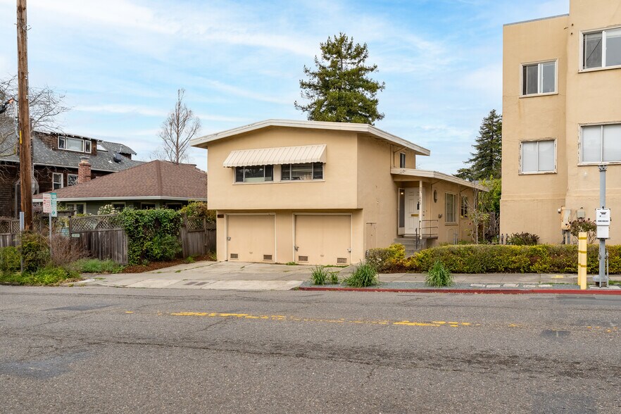 More Photos Of 1841-1843 Cedar St, Berkeley Apartments For Sale