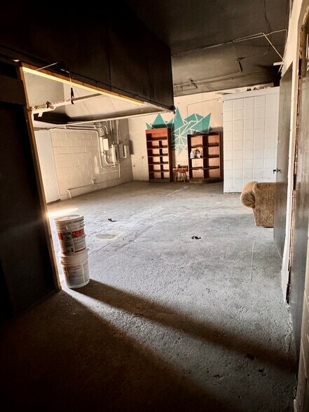 More Photos Of 1032 1st St, Pomona General Retail For Sale
