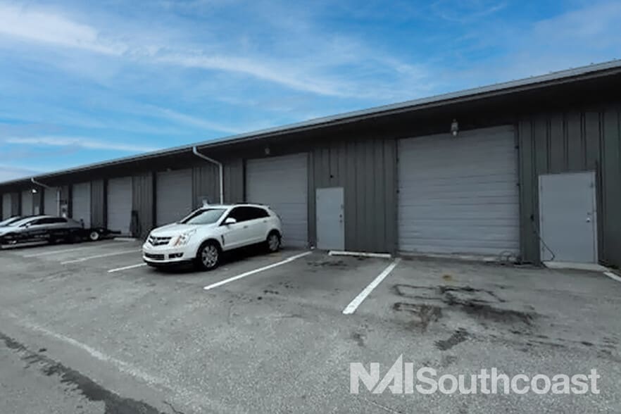 More Photos Of 408-412 Farmers Market Rd, Fort Pierce Warehouse For Lease