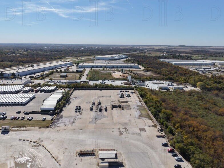 More Photos Of 1526 I-35 W, Denton Land For Lease