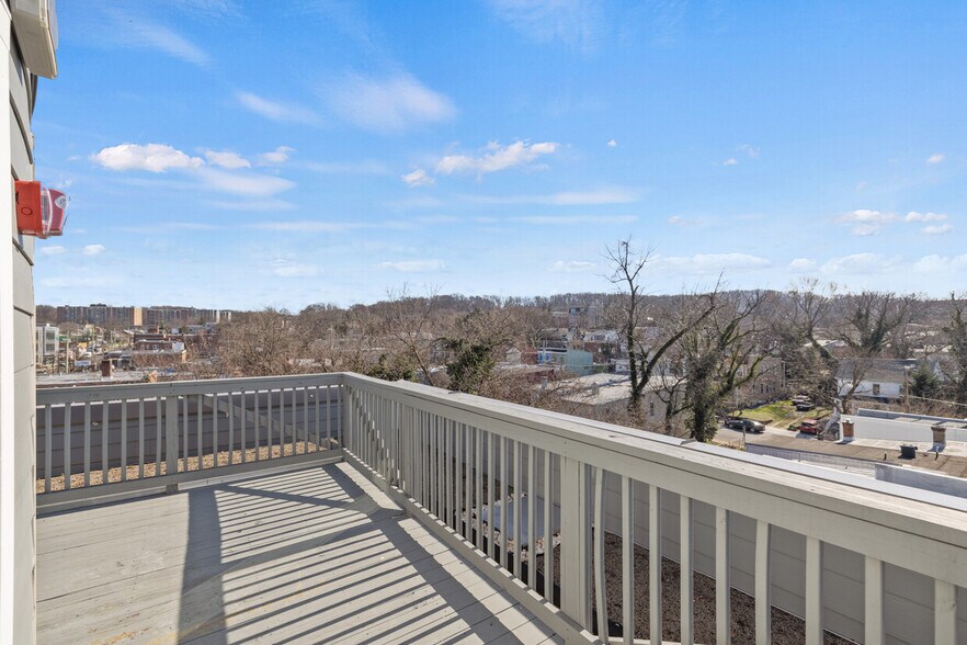 More Photos Of 1916 15th St SE, Washington Apartments For Sale