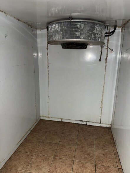 More Photos Of 3519 Bathurst St, Toronto Storefront Retail Residential For Lease