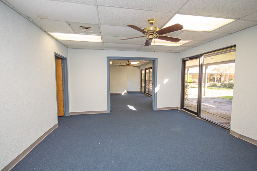 More Photos Of 13414 Medical Complex Dr, Tomball Medical For Lease