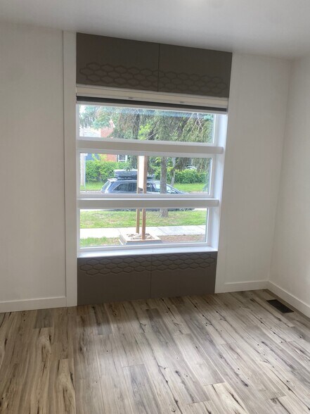More Photos Of 604 Duchess St, Saskatoon Office For Lease