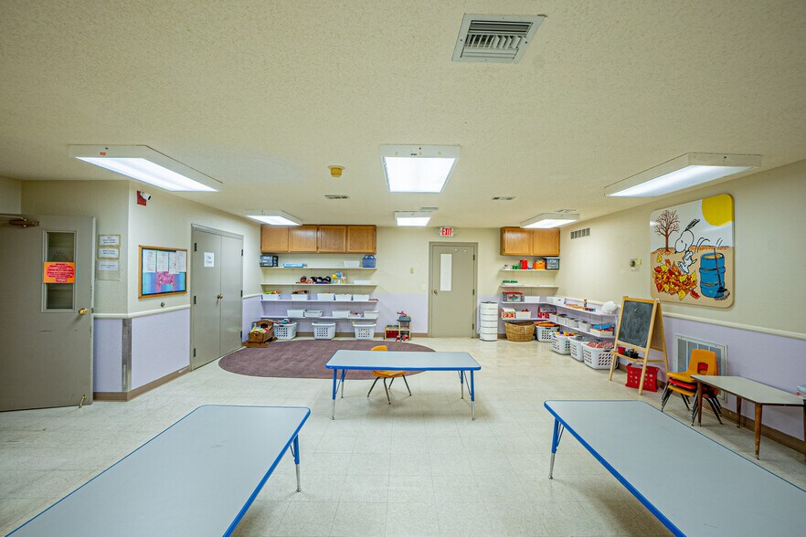 More Photos Of 461 Tyler Ave, Louisville Schools For Lease