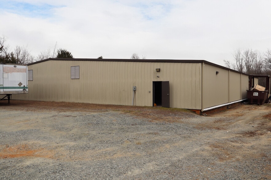 More Photos Of 5693 Old Salisbury Rd, Lexington Warehouse For Lease