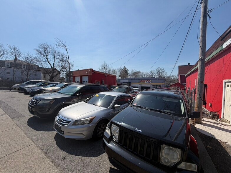 More Photos Of 106 Chestnut St, Lynn Industrial For Lease