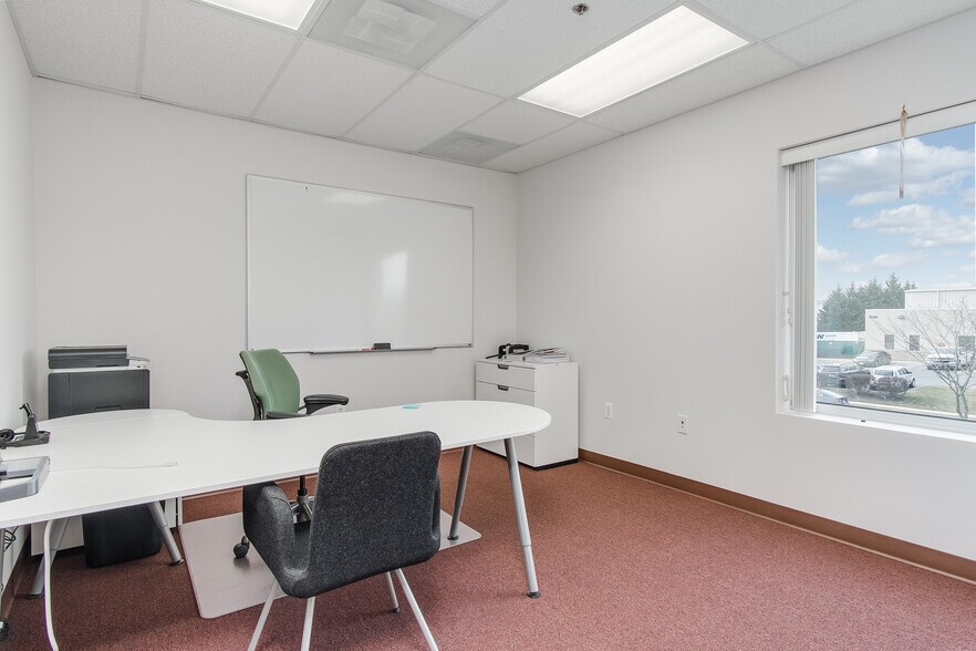 More Photos Of 1539 Tilco Dr, Frederick Light Distribution For Sale