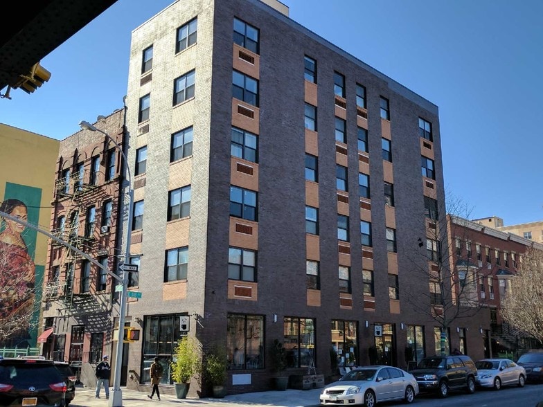 More Photos Of 1674 Park Ave, New York Apartments For Sale