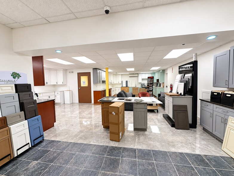 More Photos Of 1205 Crain Hwy N, Glen Burnie Storefront Retail Office For Sale