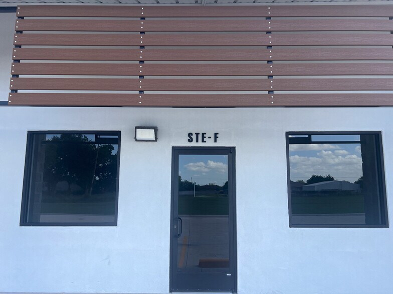 More Photos Of 5467 Alamo Rd, Edinburg Office For Lease