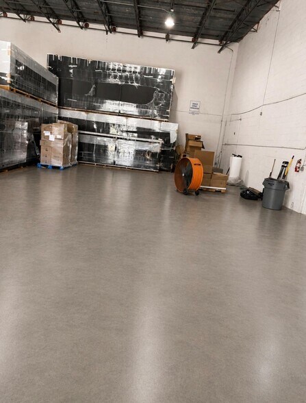 More Photos Of 10871 NW 33rd St, Miami Warehouse For Lease