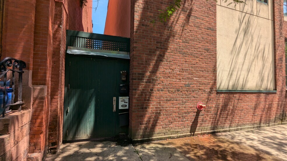 More Photos Of 47, 53-55 Congress Street, Troy General Retail For Sale