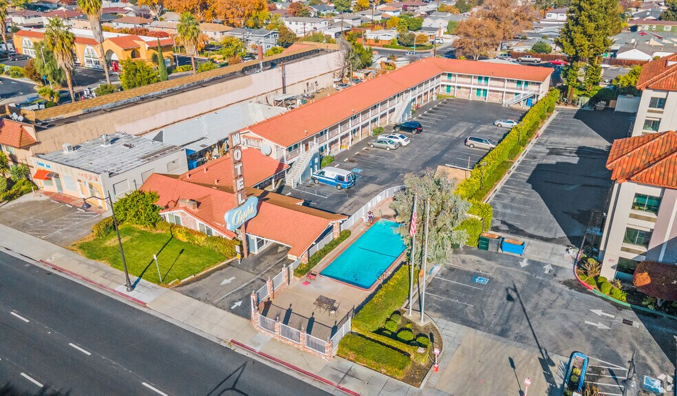 Primary Photo Of 2465 El Camino Real, Santa Clara Hotel For Sale